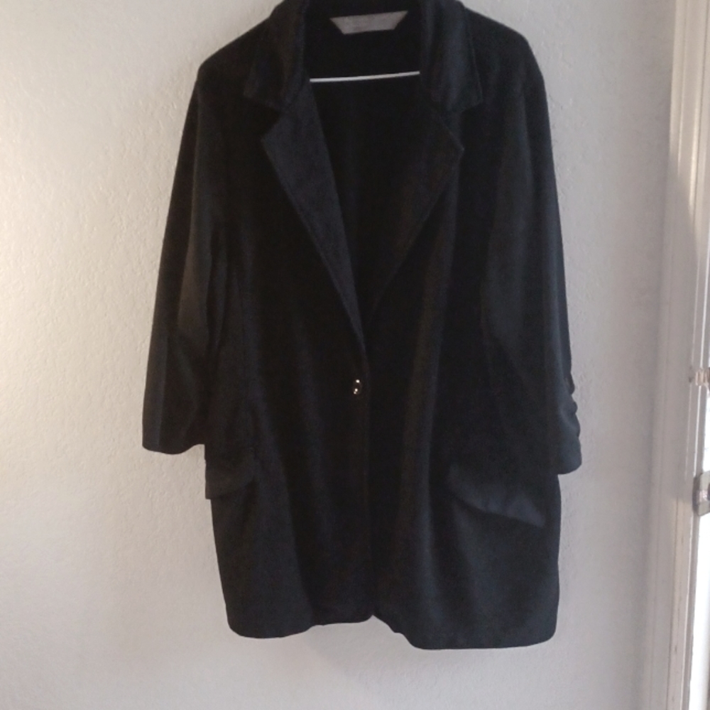 Avenue Black Coat